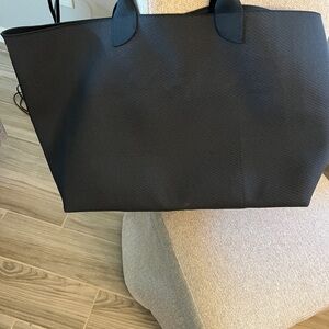 Rothy’s LWT “Mega” GUC. Please review pictures.